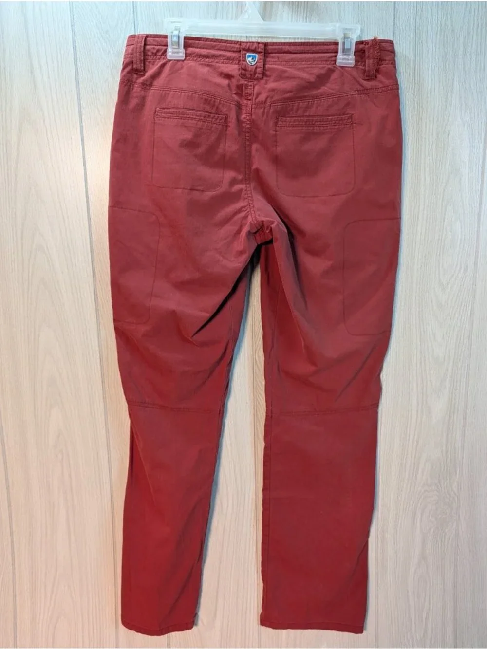 Kuhl Legendary Hiking Pants Womens 8 Red Logo Stretch Mid Rise Roll Tab Leg FLAW - Picture 4 of 11
